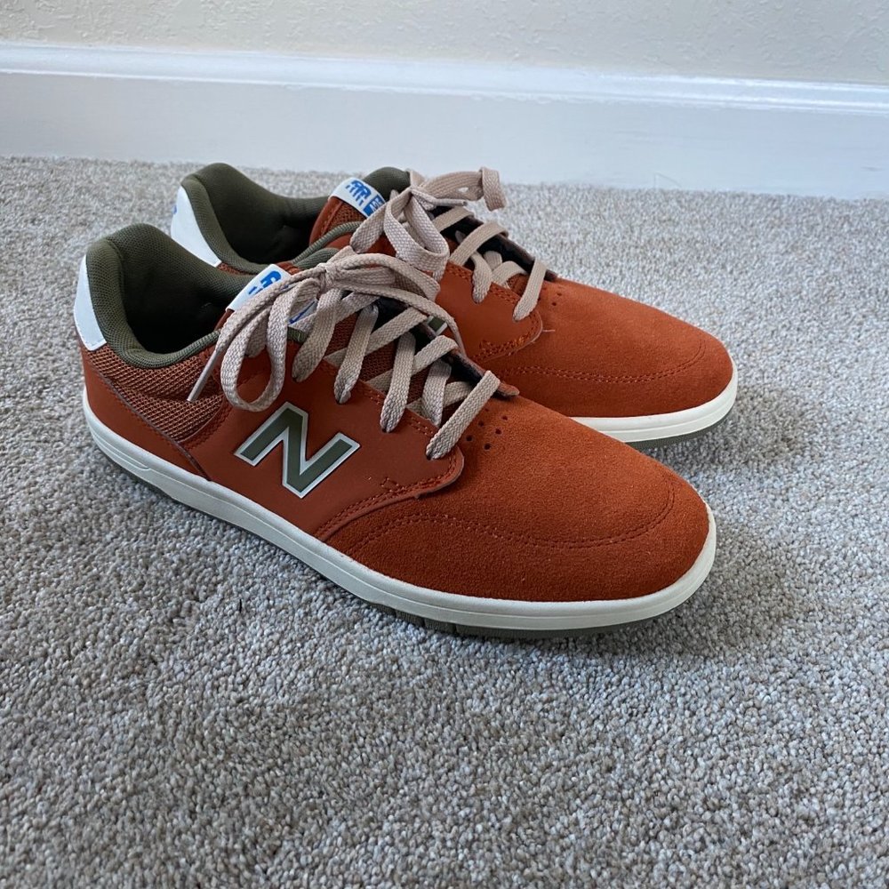 New Balance 425 Rust (Orange)